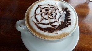 Cafe con leche på "my coffee" i La Fortuna :)